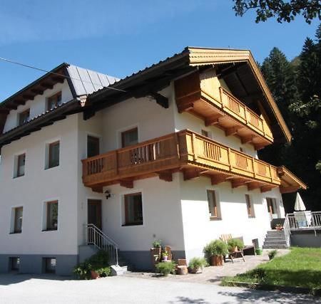 Gaestehaus Hauser Hainzenberg Exteriör bild