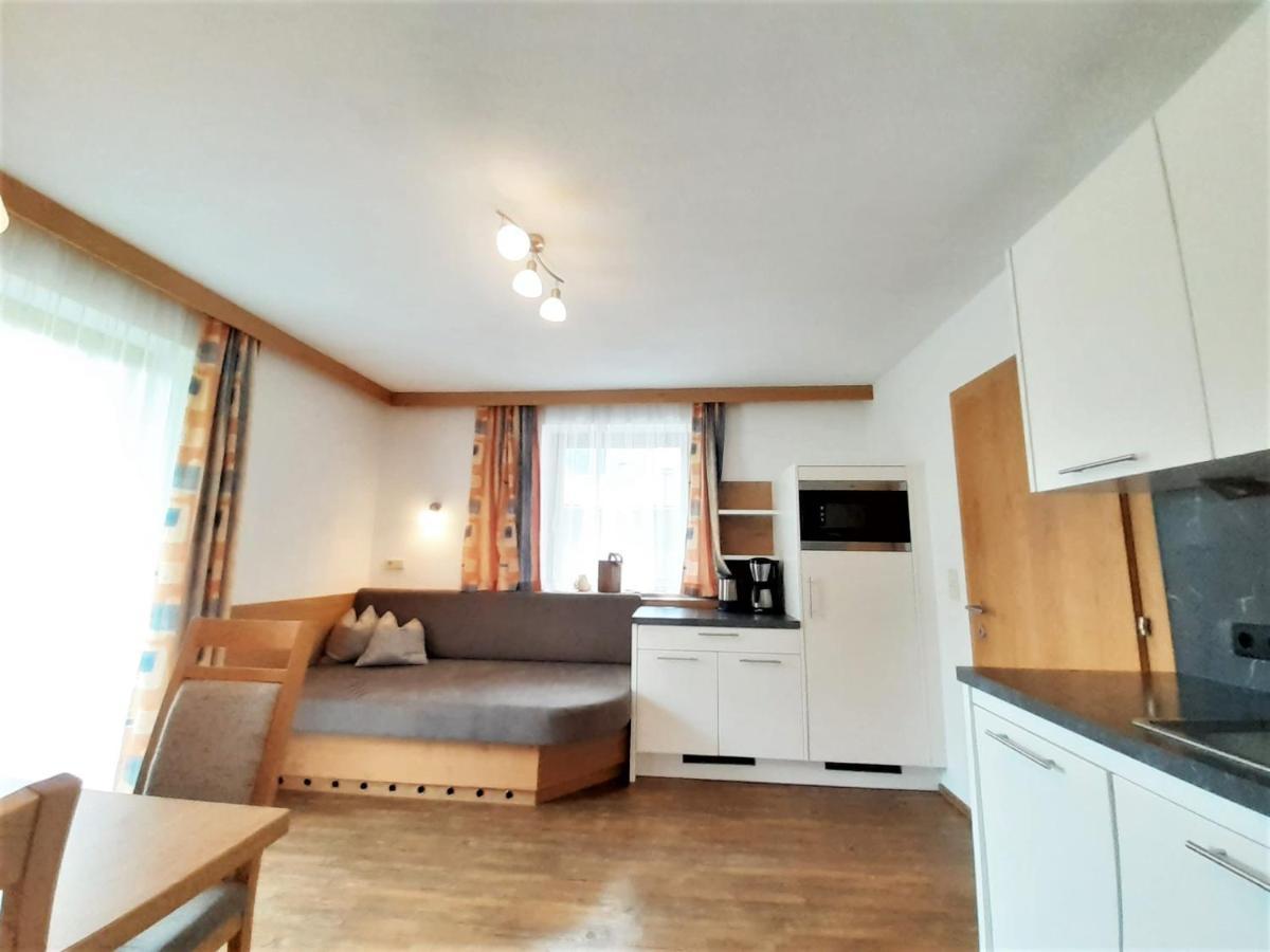 Gaestehaus Hauser Hainzenberg Exteriör bild